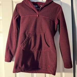 Mountain hardware cozy fleece. Burgundy and black stripes.